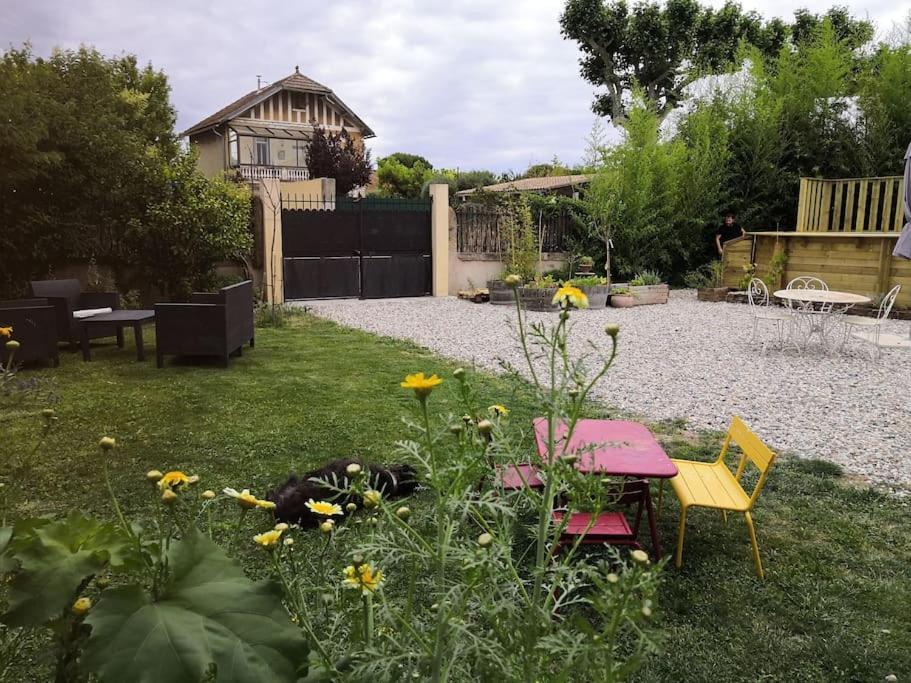 Maison Avec Piscine Dans Village Provencal. Courthézon エクステリア 写真