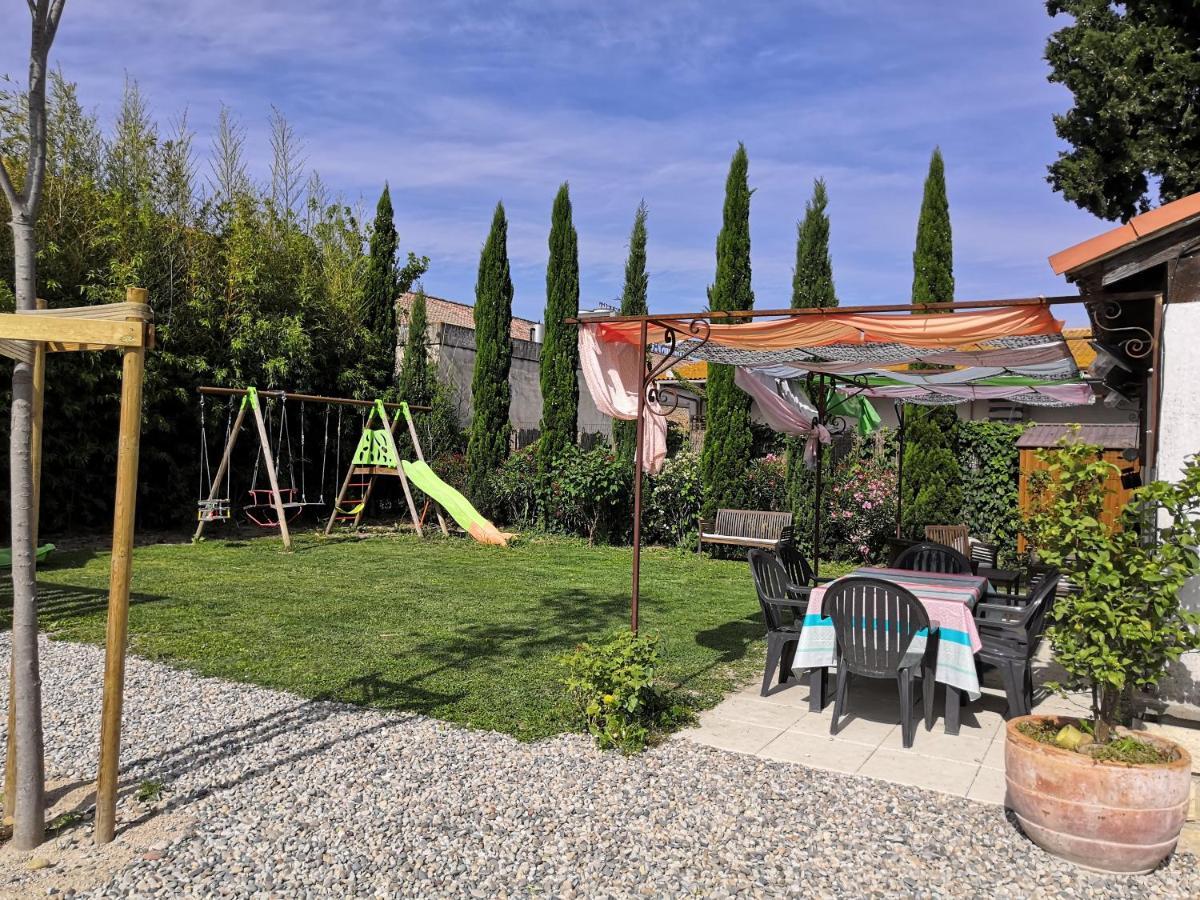Maison Avec Piscine Dans Village Provencal. Courthézon エクステリア 写真