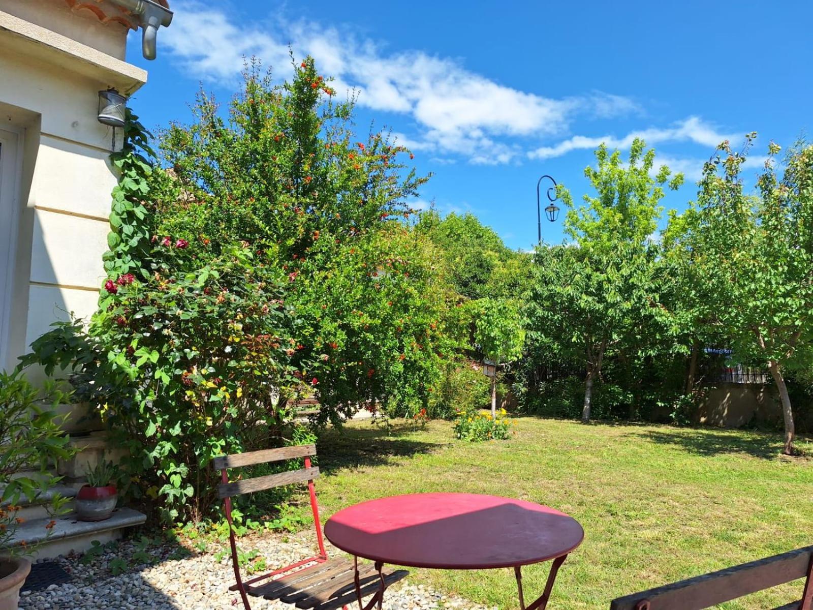 Maison Avec Piscine Dans Village Provencal. Courthézon エクステリア 写真
